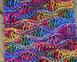 Узоры со снятыми петлями (пестрое вязание спицами) Двухцветный узор из снятых петель спицами